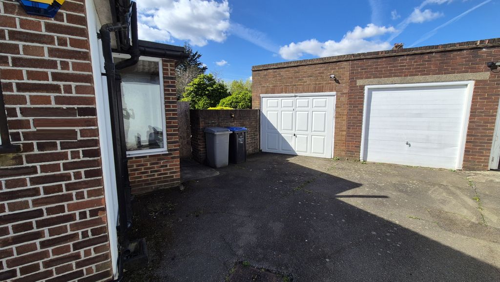 Property photo 2 of 22 Gallery