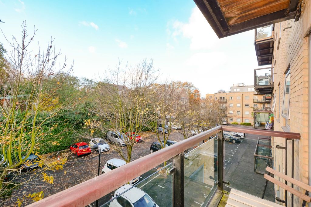 Property photo 3 of 15