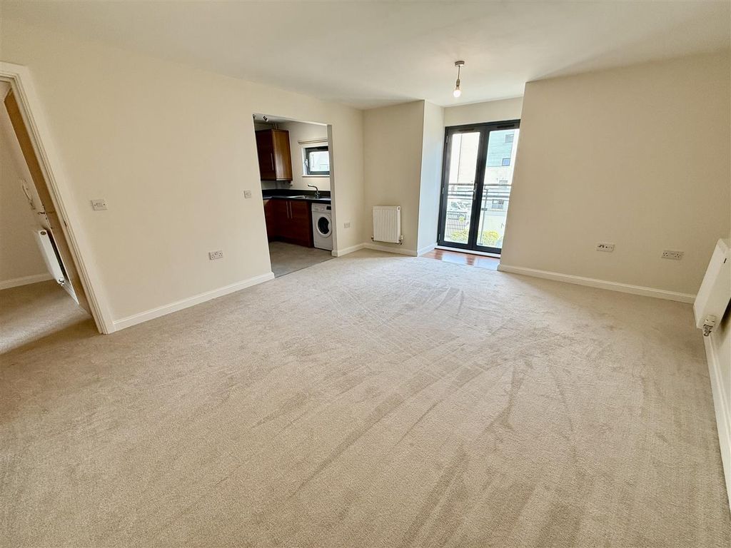 Property photo 3 of 16 Img_2216.Jpg
