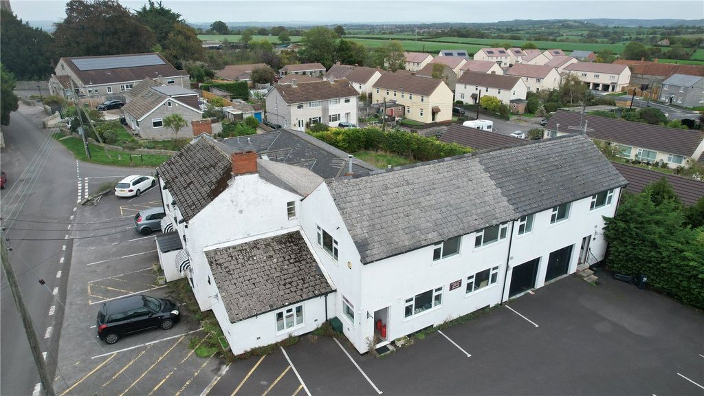 Property photo 1 of 30 Picture No. 44