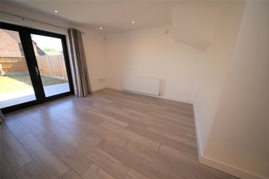 Property photo 2 of 15 Picture No. 02