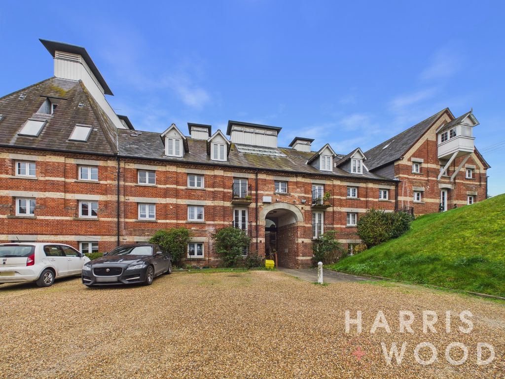 Property photo 1 of 12 4713062