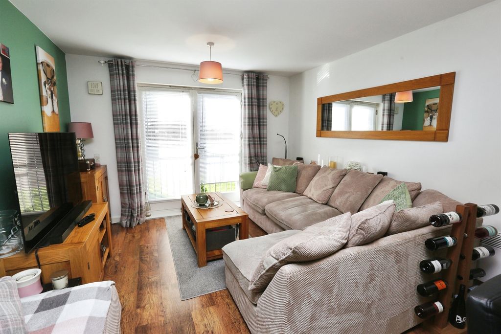 Property photo 3 of 15