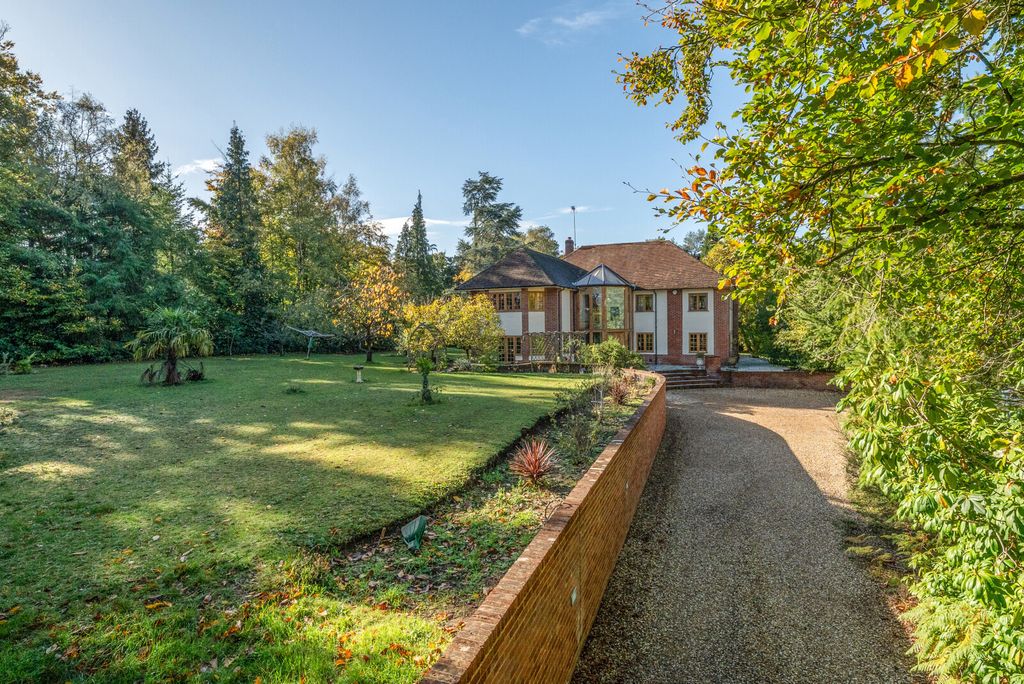 Property photo 1 of 35 1370202-1-68Fb5E8...