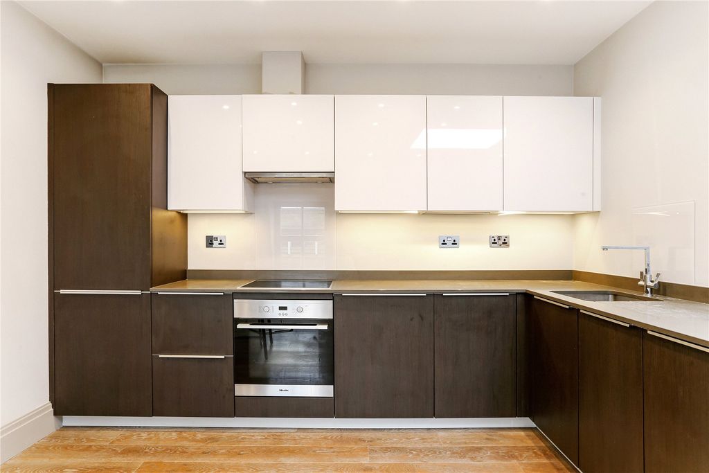 Property photo 3 of 9 Picture No. 04