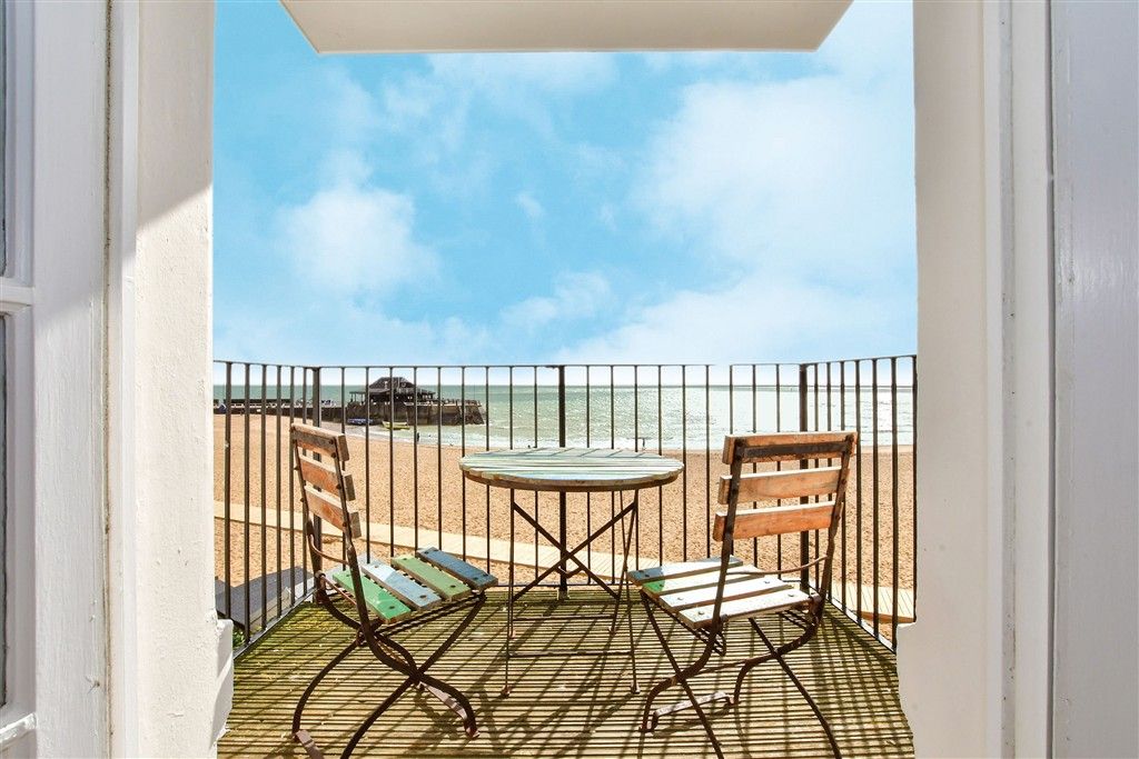 Property photo 3 of 10 Bedroom