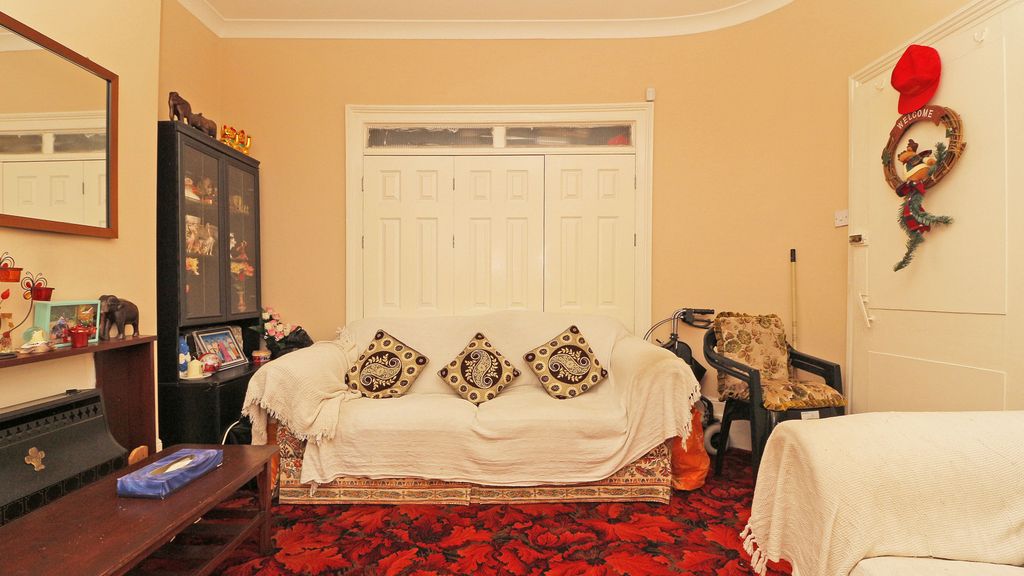 Property photo 3 of 7