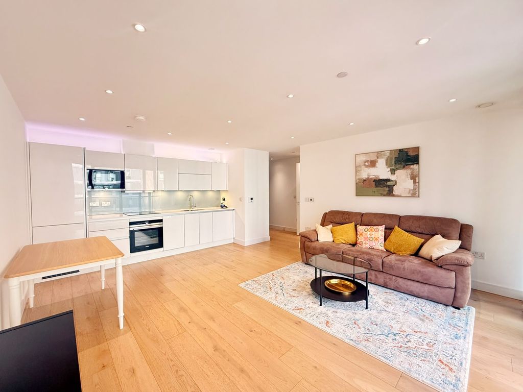 Property photo 2 of 11