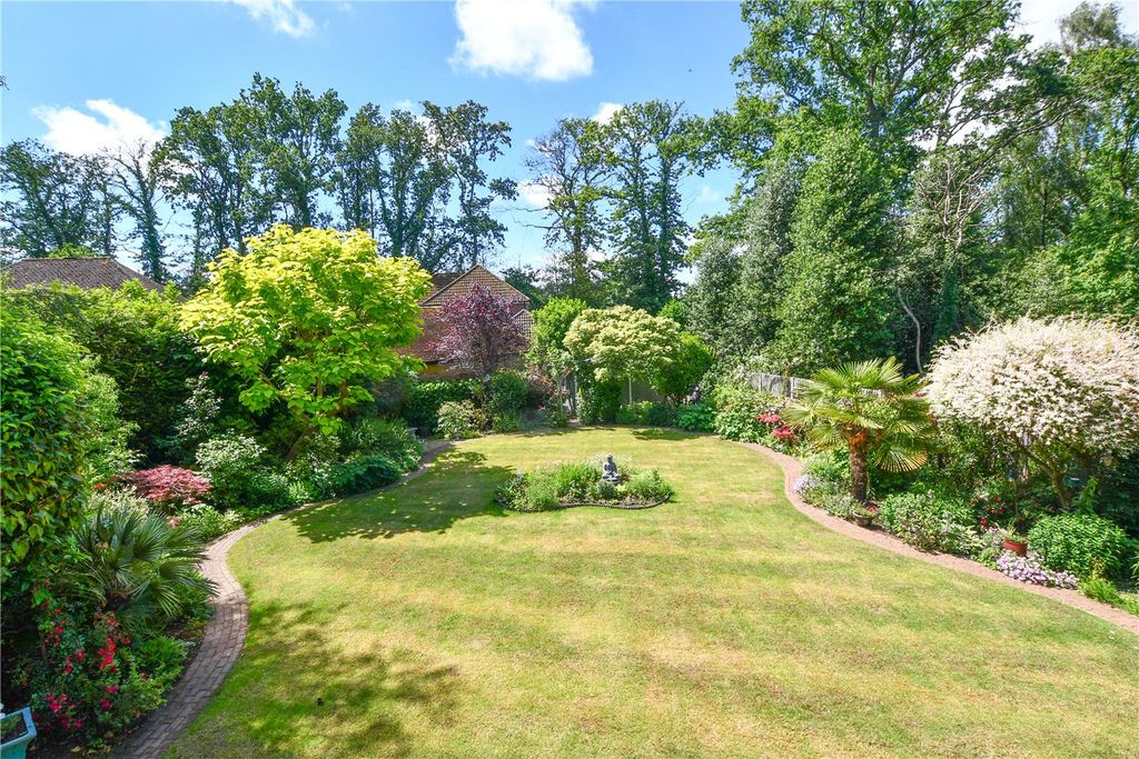 Property photo 2 of 30 Picture No. 52