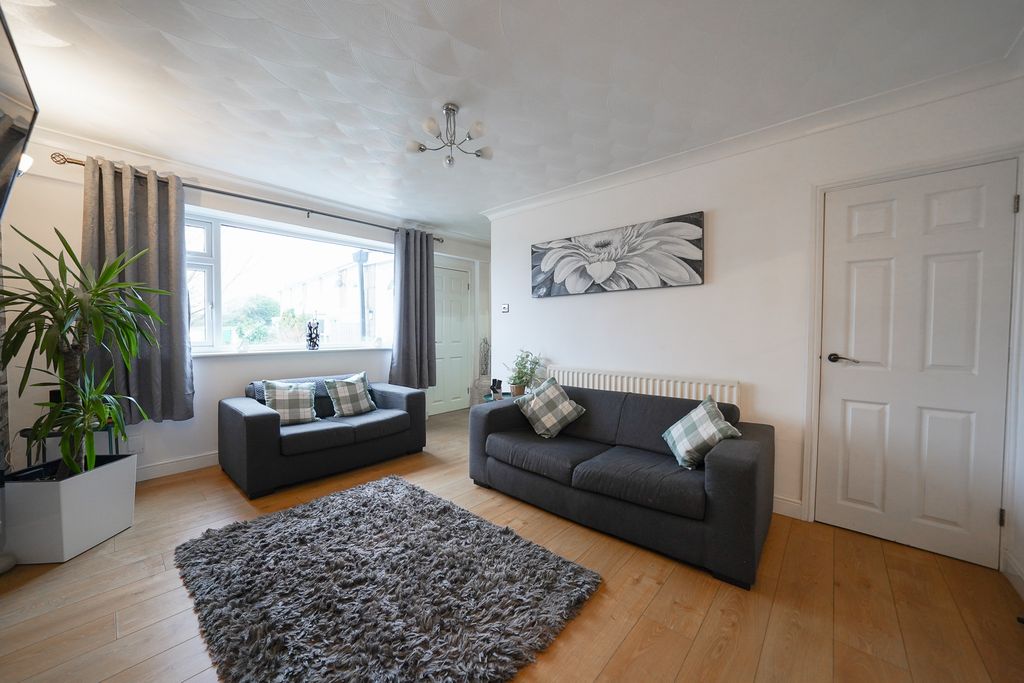 Property photo 3 of 16 Dsc08157