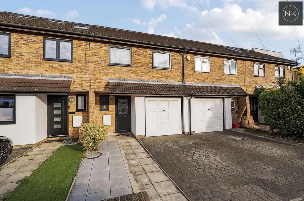 Property photo 1 of 30 4703271