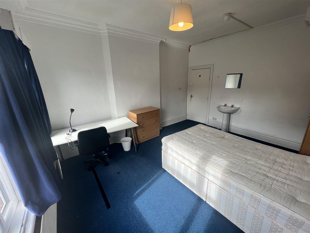 Property photo 3 of 11 Img_1934 (1).Jpg