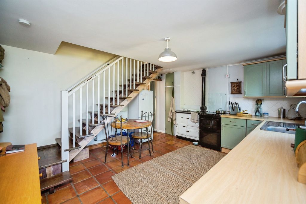 Property photo 2 of 16