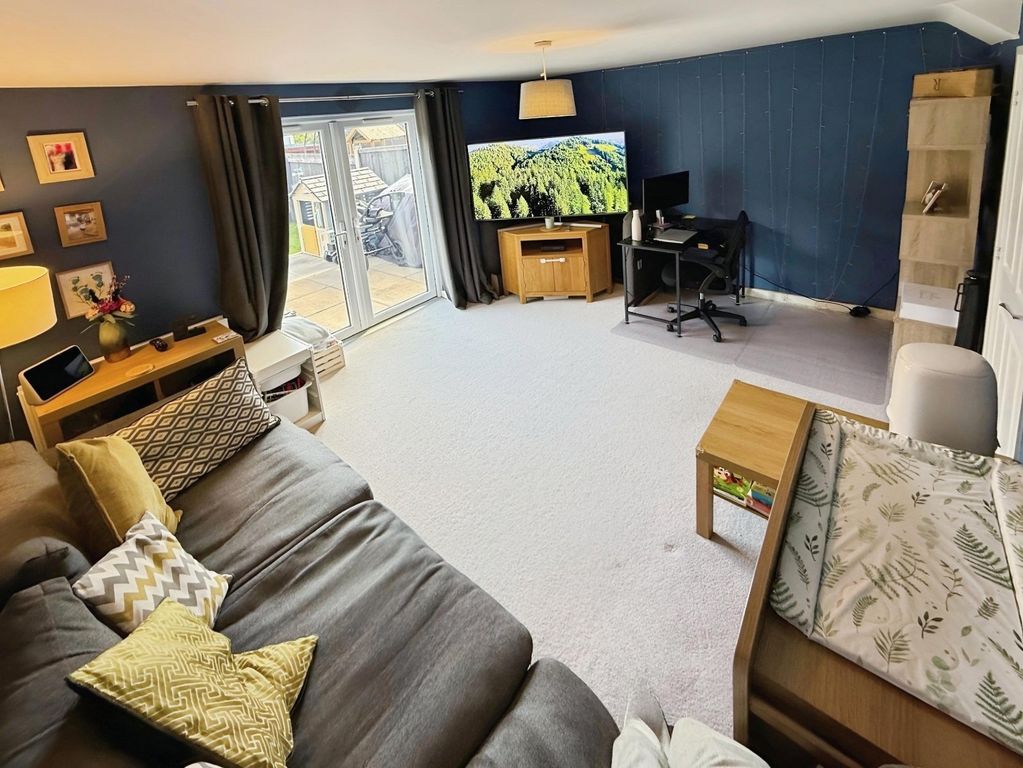 Property photo 3 of 16 Picture No. 34