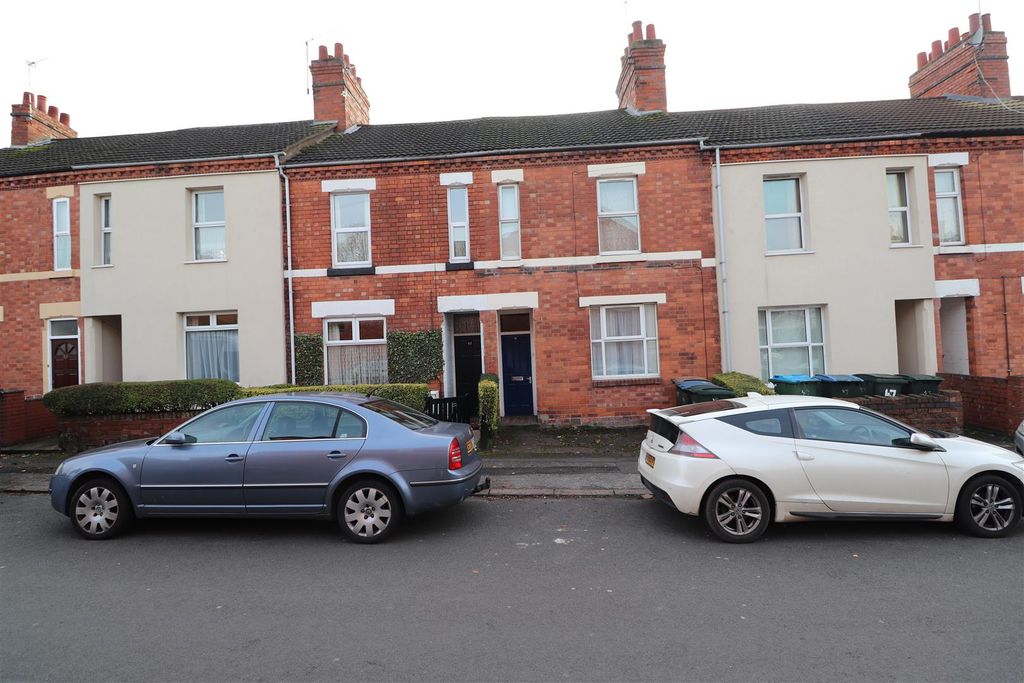 Property photo 1 of 2 Waverley Road 45 (1).Jpg