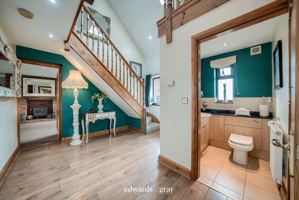 Property photo 3 of 22