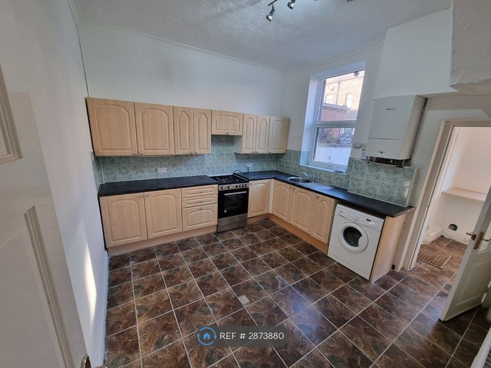 Property photo 2 of 9