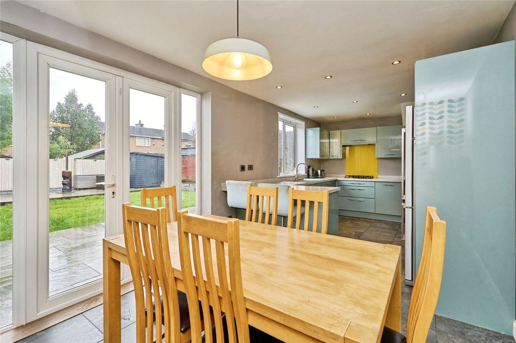 Property photo 3 of 20 Kitchen/Diner