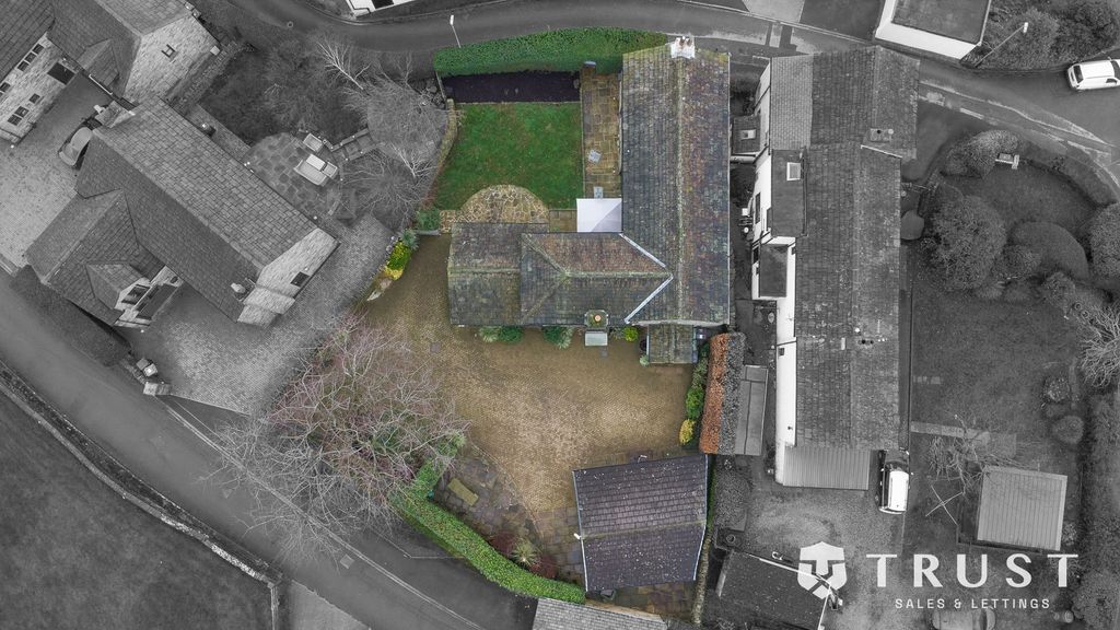 Property photo 2 of 73