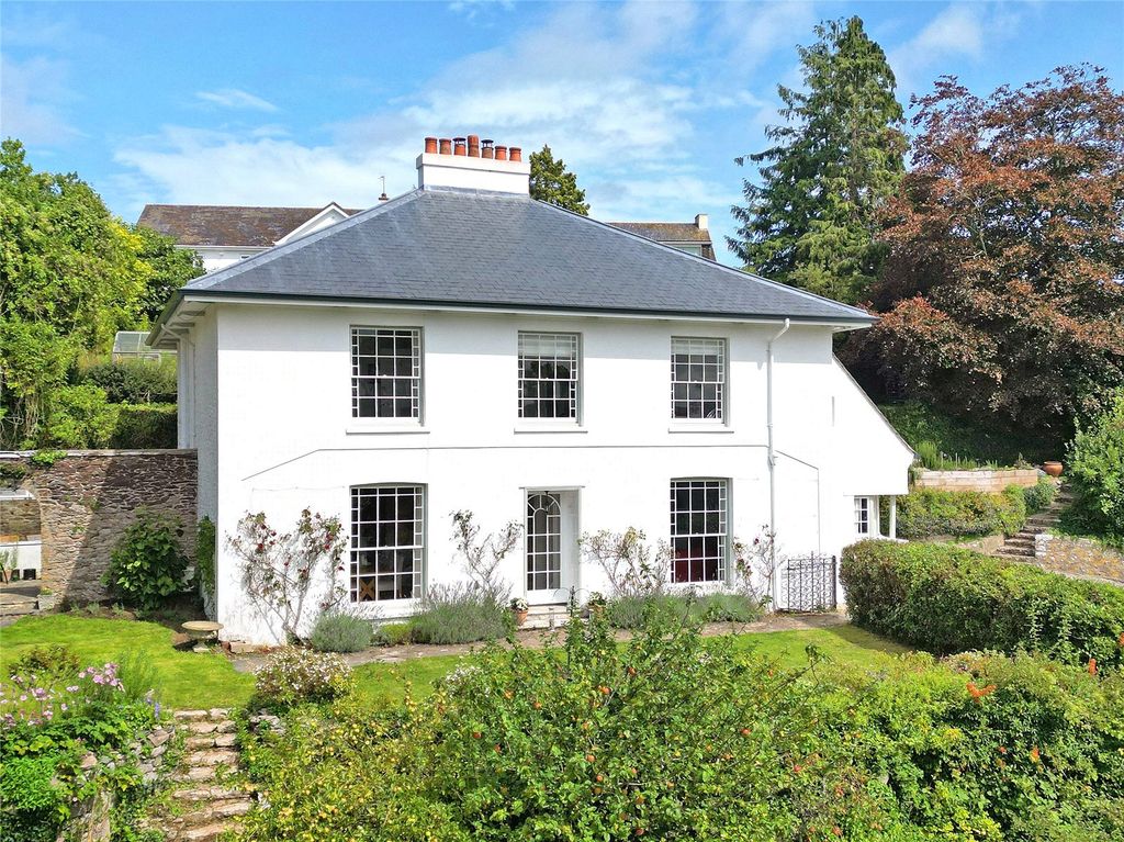 Property photo 1 of 20 South Bank