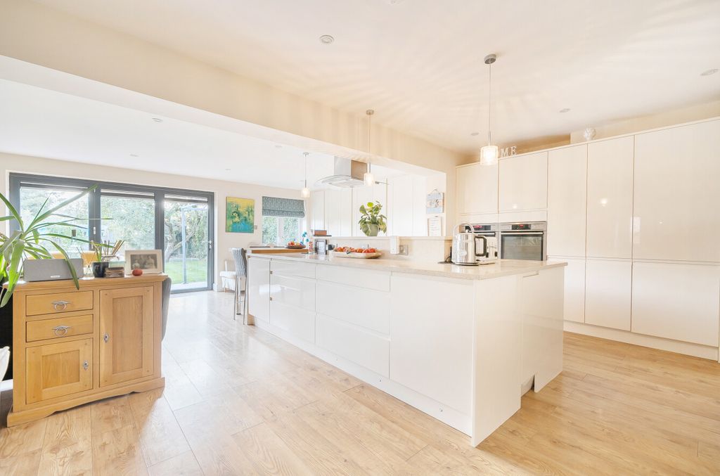 Property photo 2 of 27 1371775-23-6900E9...