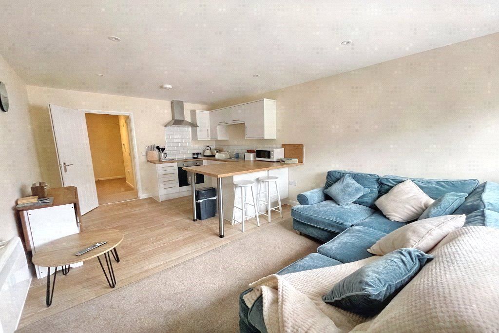 Property photo 1 of 12 1 - Picture No. 05