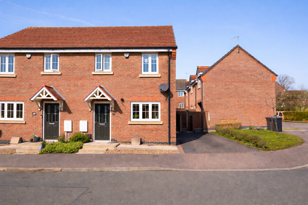 Property photo 1 of 18 Front