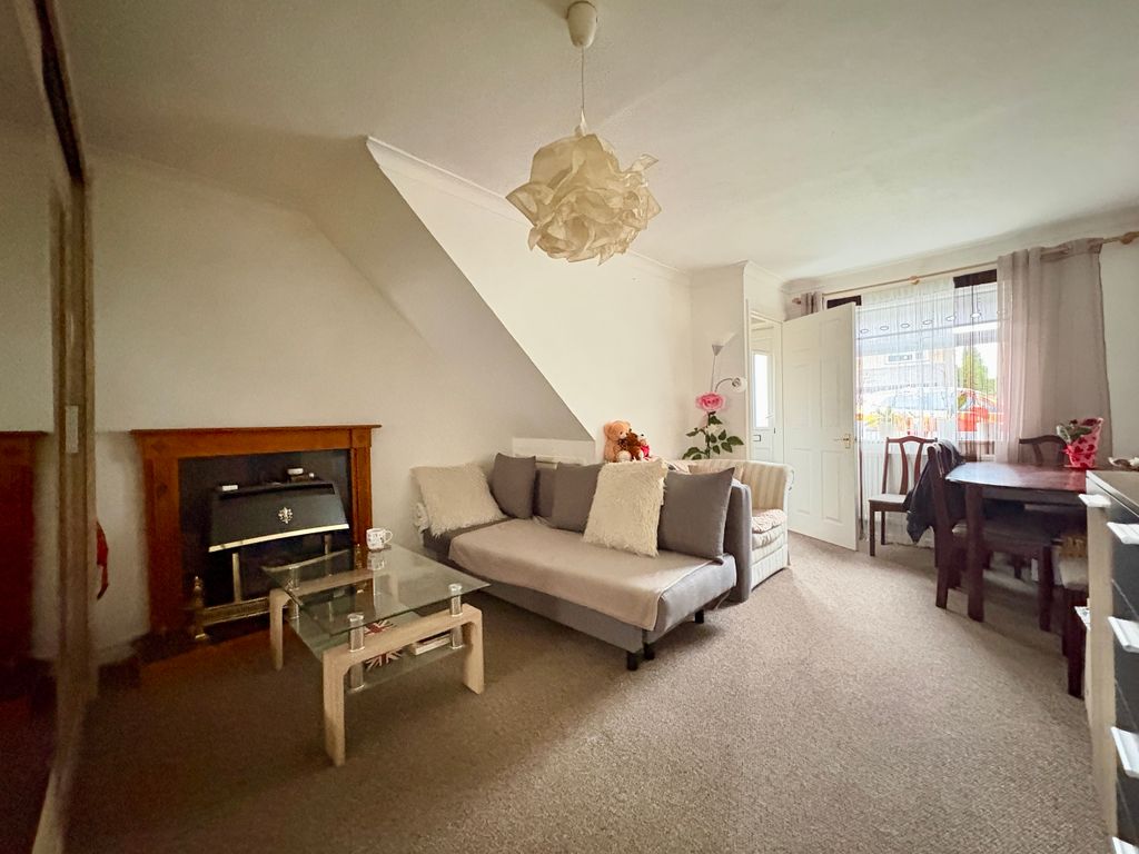 Property photo 2 of 9 Lounge Haston