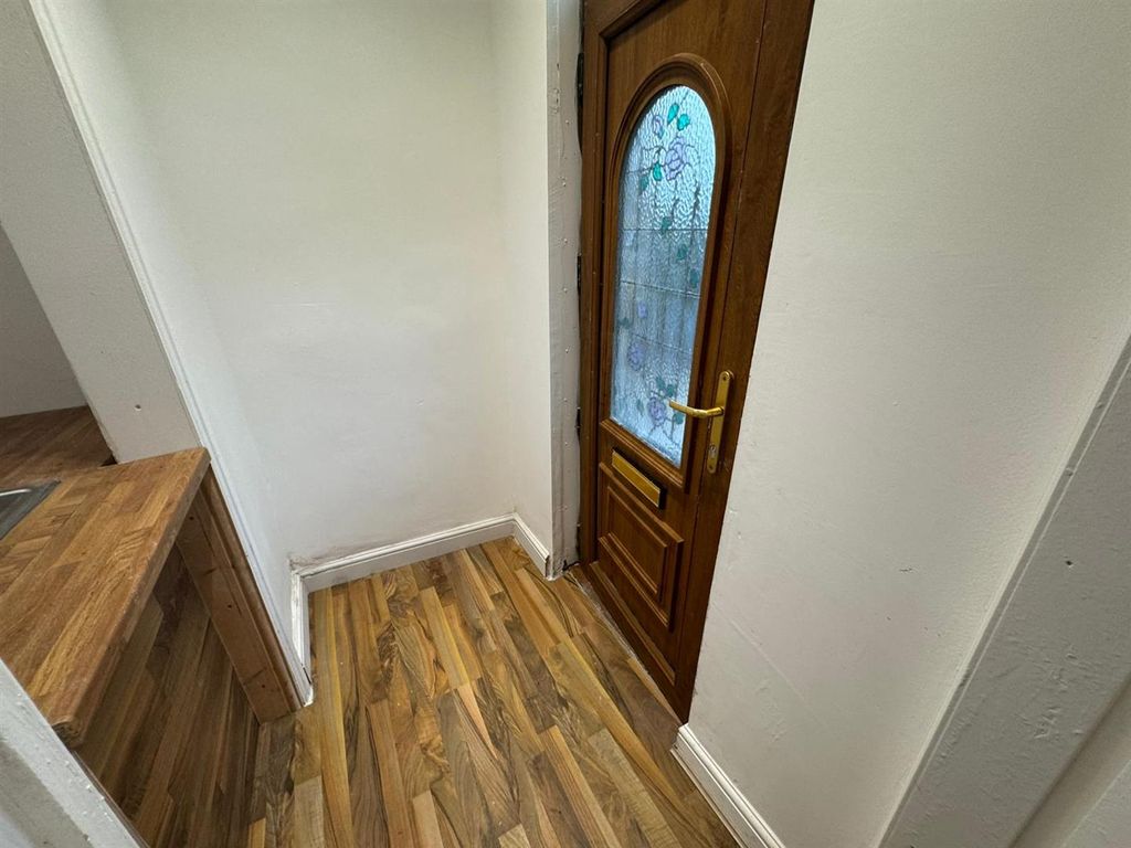 Property photo 2 of 15 891E95c1-05B7-4F8d-9A18-Bf63Bf8B8E2d.Jpg