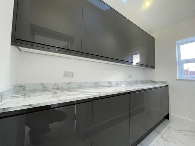 Property photo 2 of 8 2437252