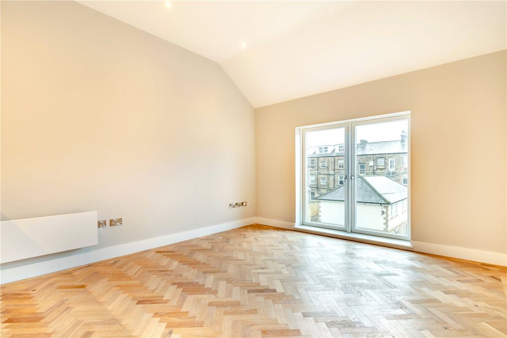 Property photo 3 of 8 Living Area