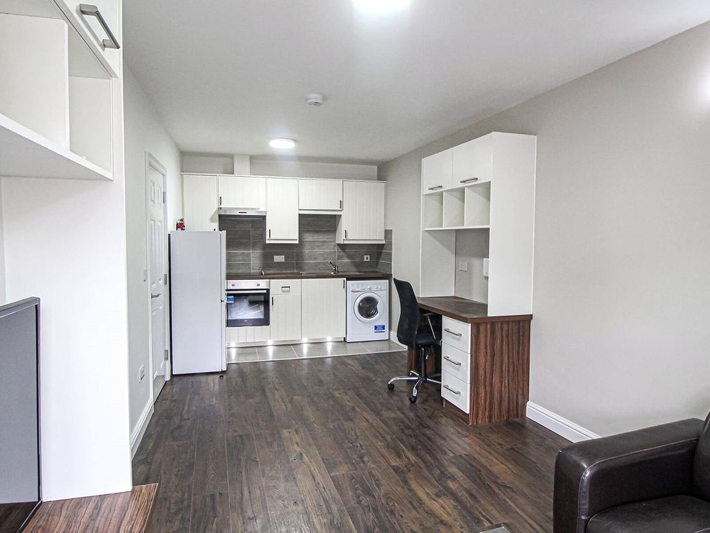 Property photo 2 of 6