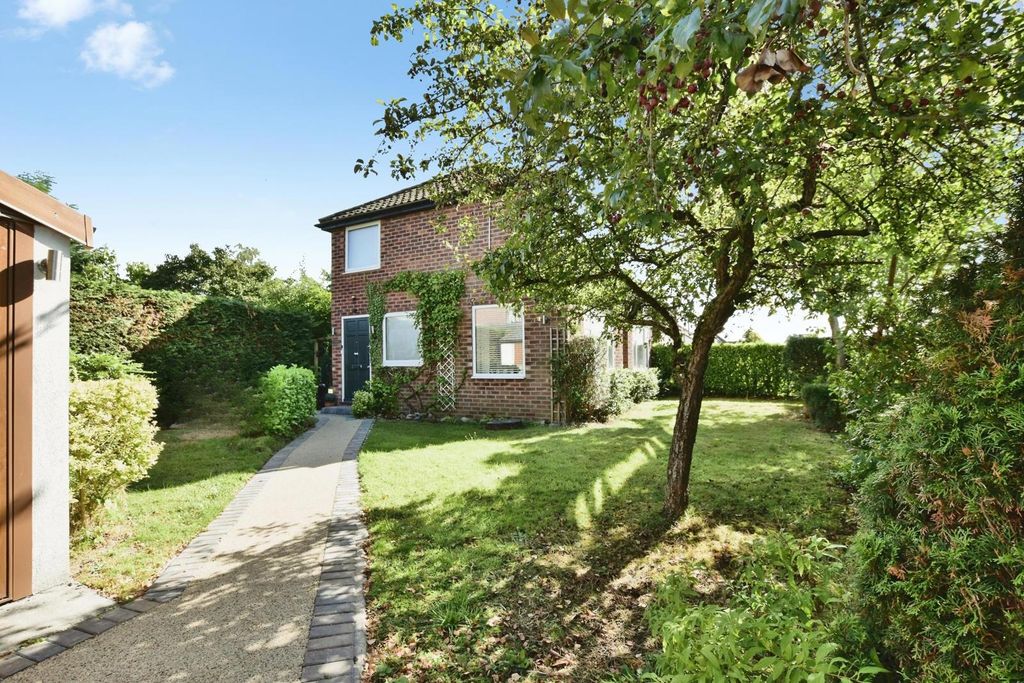 Property photo 2 of 25 Pbox-Img.Jpg