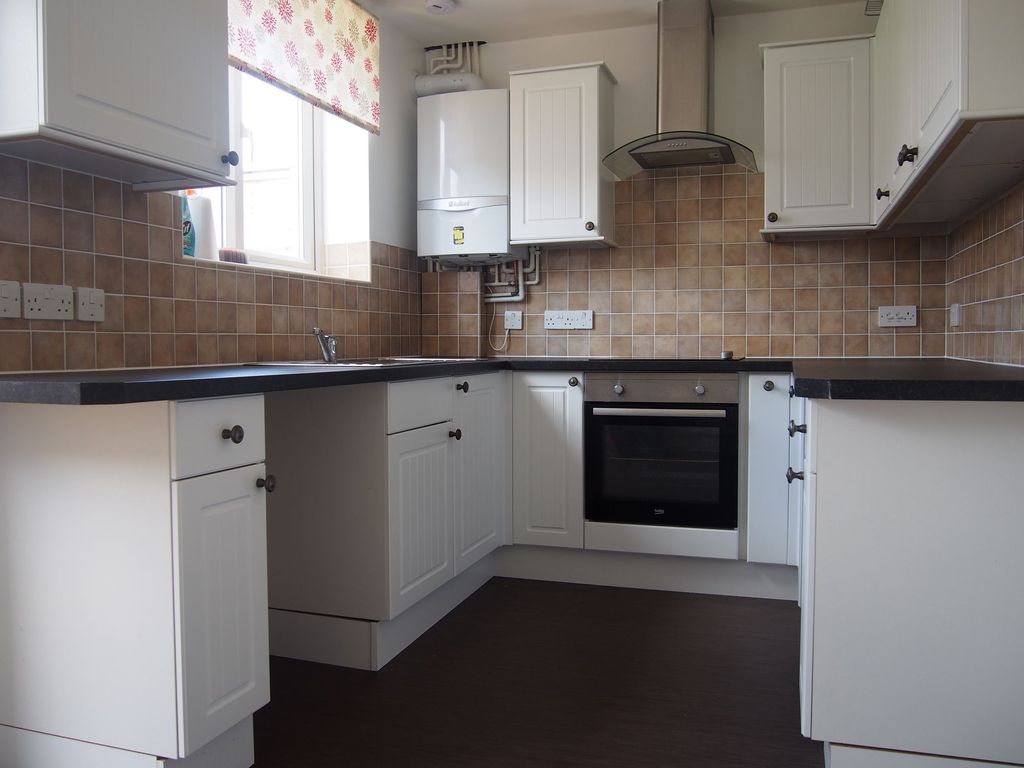 Property photo 3 of 9 Photo 6