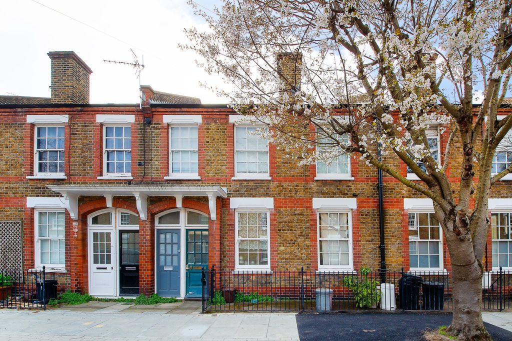 Property photo 1 of 14