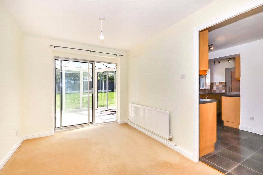 Property photo 3 of 8 Dining Room