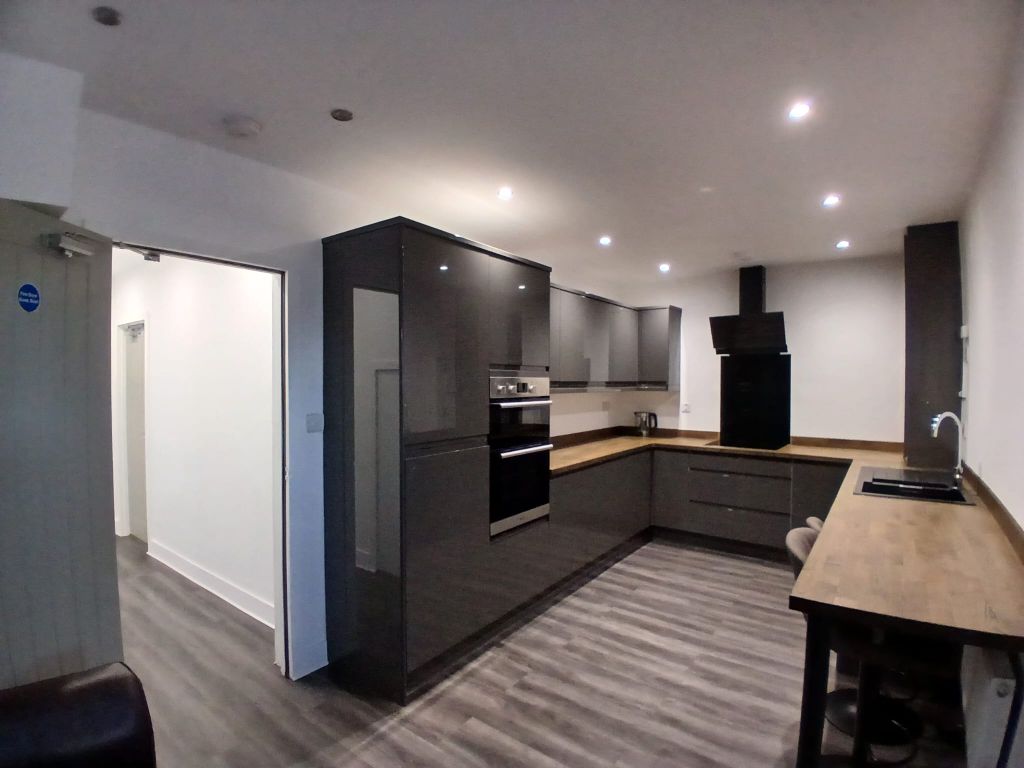 Property photo 2 of 25 Img-20260114-Wa0049