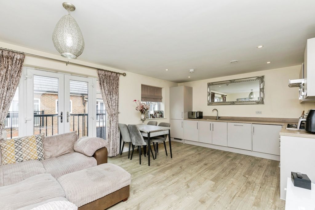 Property photo 2 of 13 Pbox-Img.Jpg