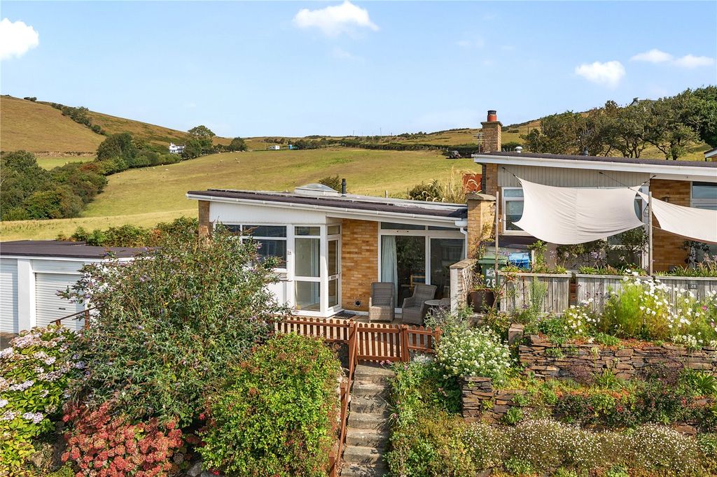 Property photo 1 of 17 Picture No. 02