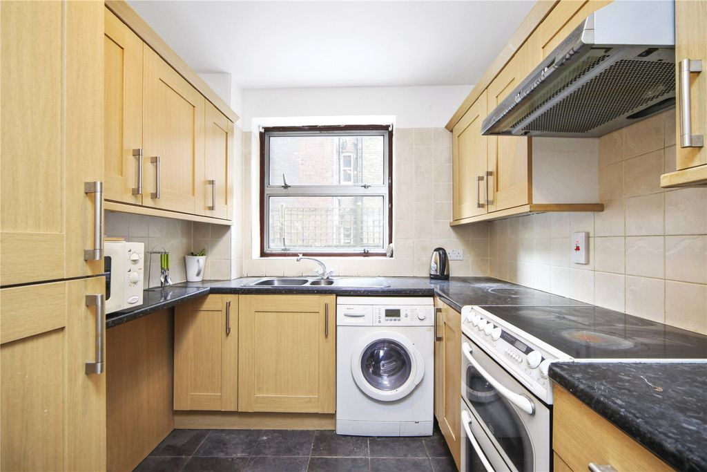 Property photo 3 of 7 Picture No. 09