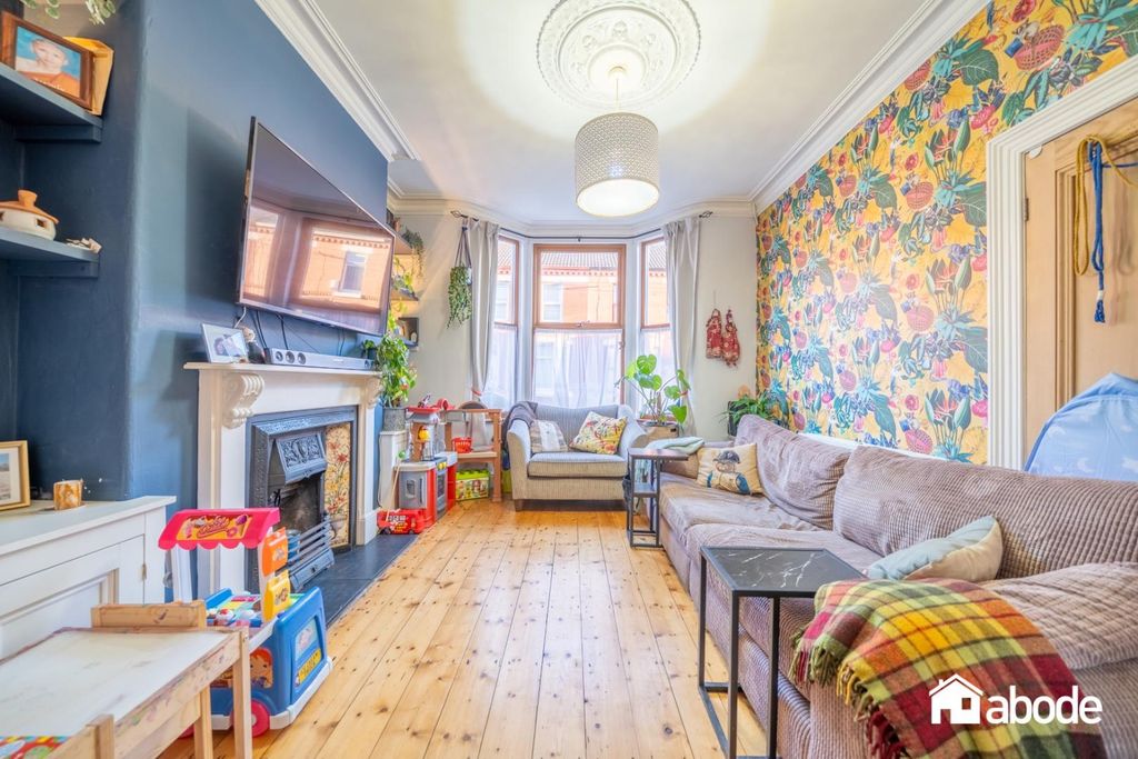 Property photo 3 of 20 Dsc03254-Hdr.Jpg