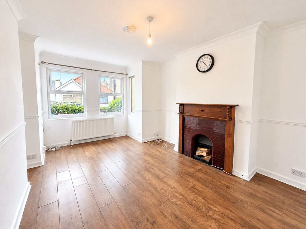 Property photo 3 of 7 Picture No. 25