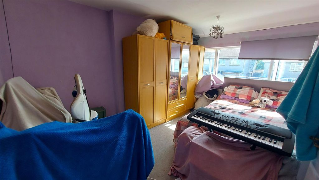 Property photo 3 of 13 Bedroom One