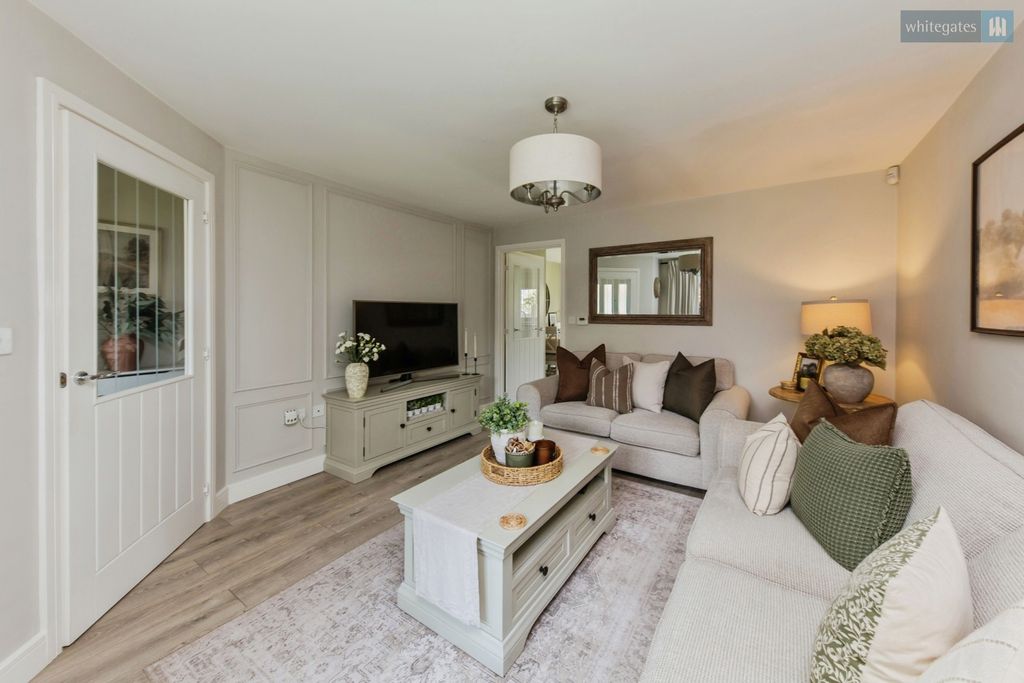 Property photo 3 of 19 Pbox-Img.Jpg