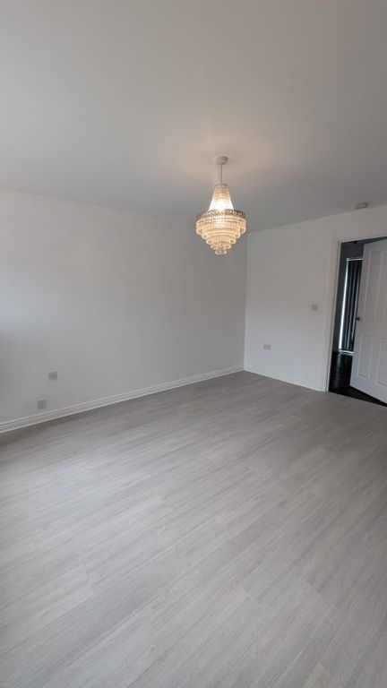 Property photo 2 of 10 Living Room