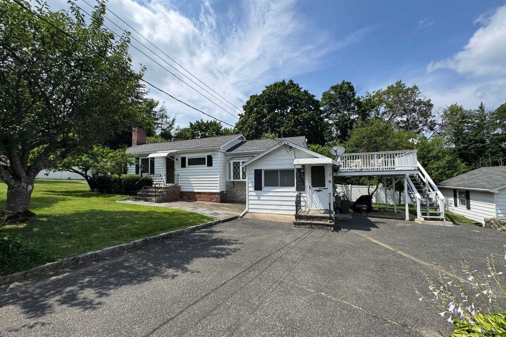 Property photo 1 of 27