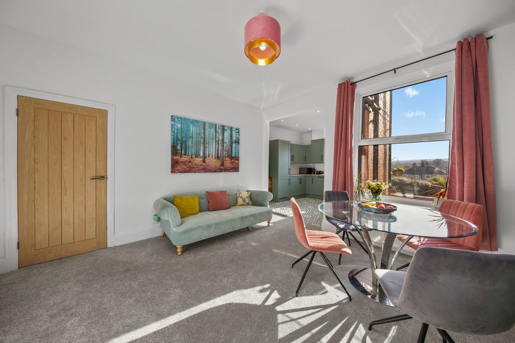 Property photo 3 of 27 Dining Room