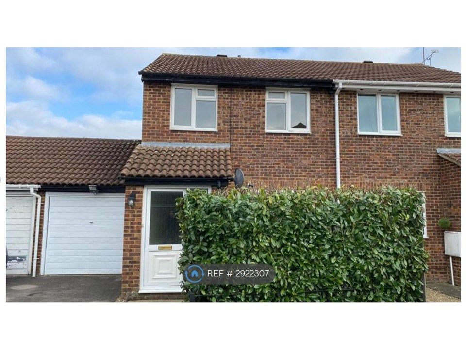 Property photo 2 of 13