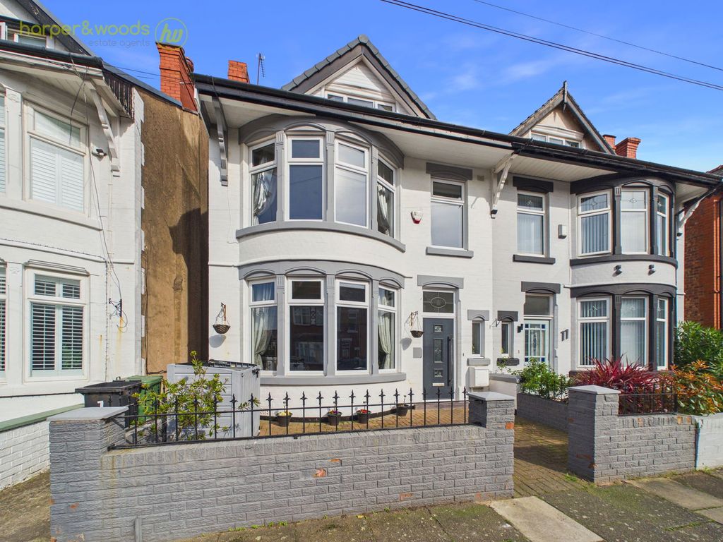 Property photo 2 of 38