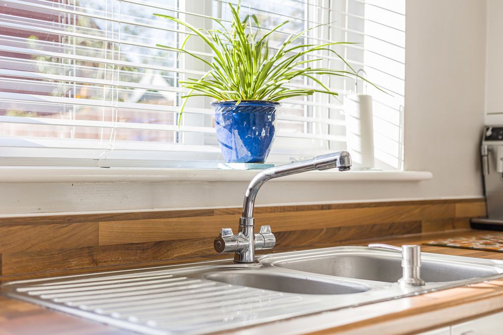 Property photo 3 of 15 Kitchen/Dining Room